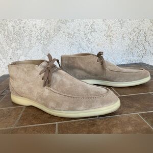 Men’s | Size 43-9-10 | Tan Chukka Boots with Suede Upper and Lace-Up Design